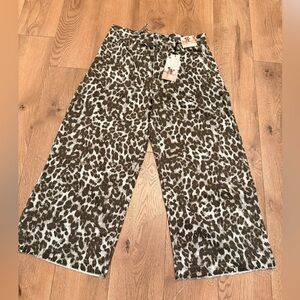 137 new sincerely Jules size 9 29 animal print pants jeans nwt flaw in belt loop